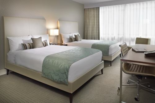 COAST COAL HARBOUR HOTEL 002